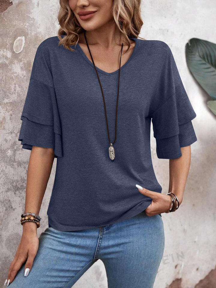 Blusa com Decote em V e Mangas com Folhos