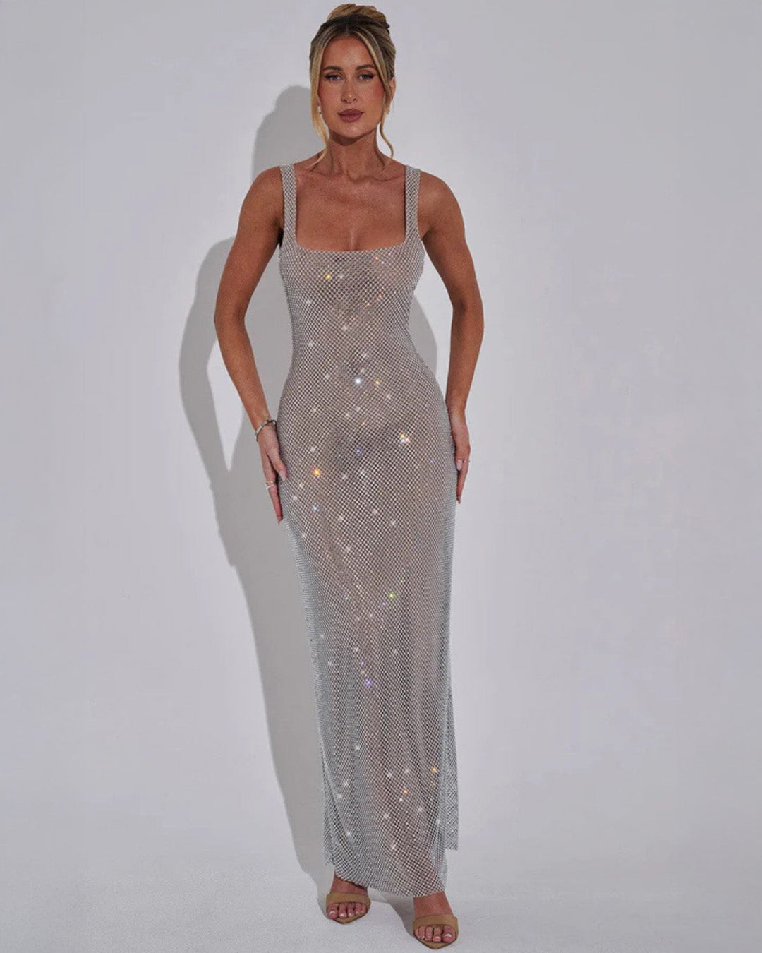 Vestido de Festa com Decote Quadrado Ornamental