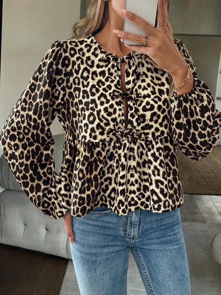 Blusa com Estampado de Leopardo e Mangas Farol