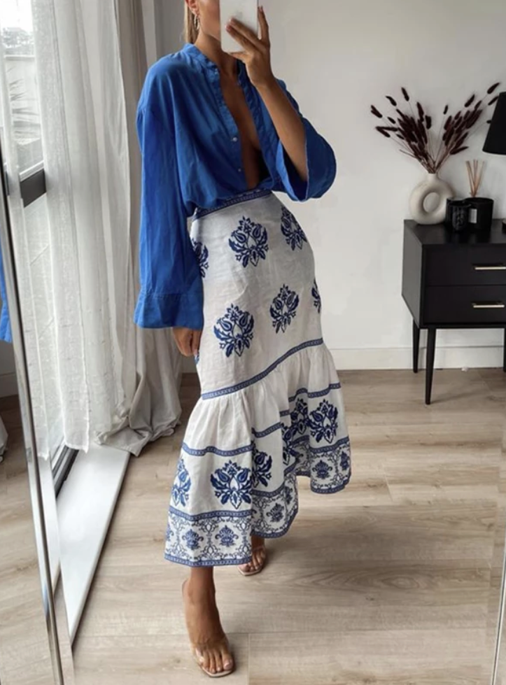 Saia Azul e Branca