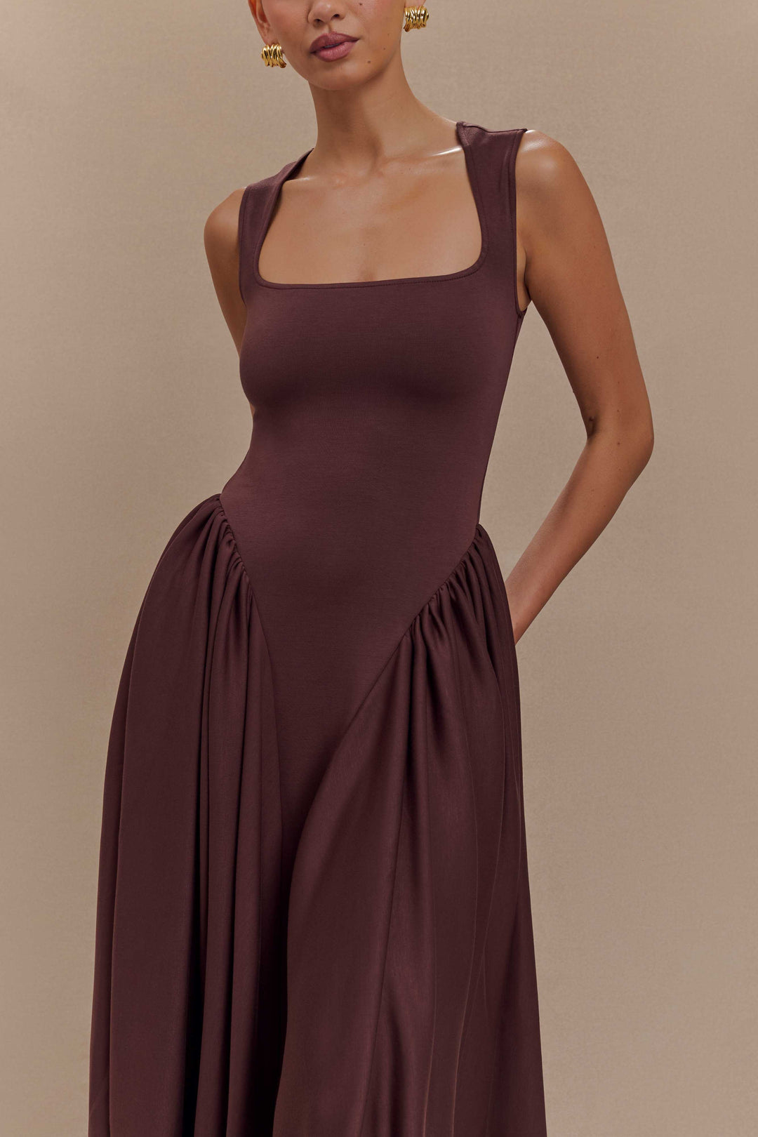 Sara - Vestido midi em malha castanho