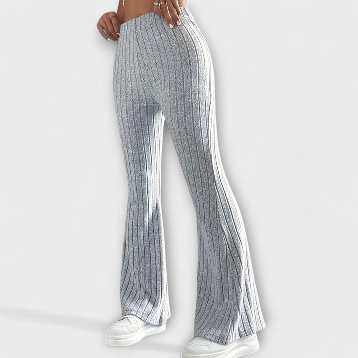 Jennifer - Calças largas com estilo