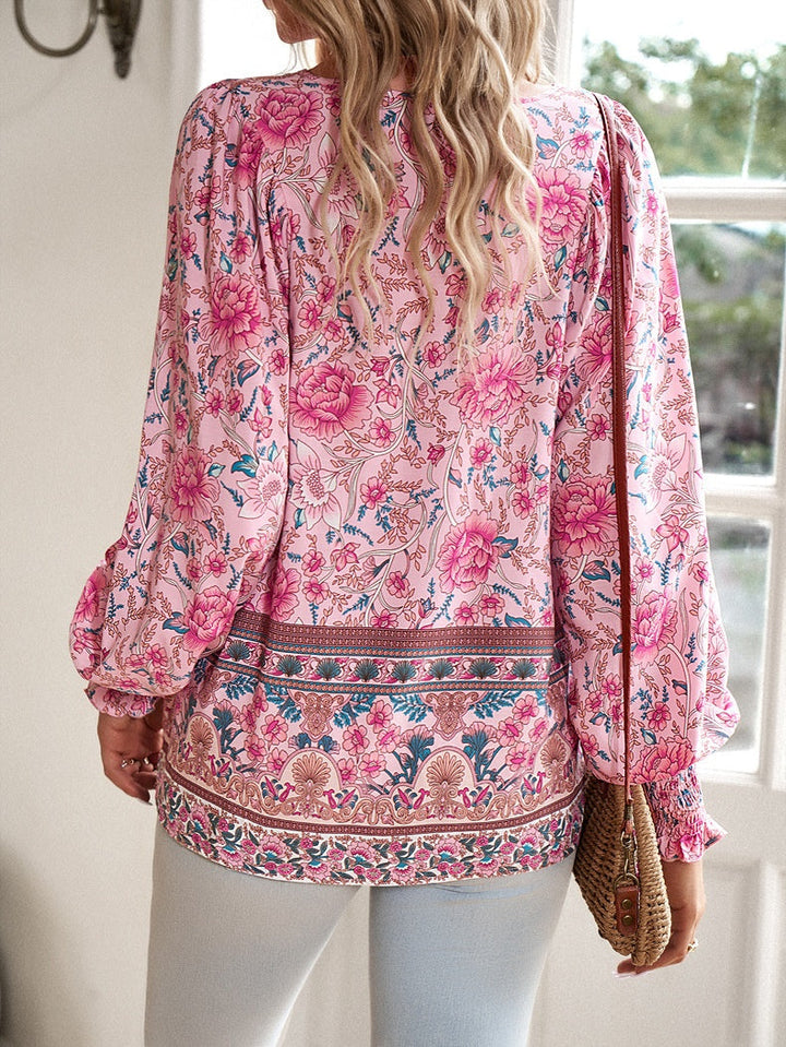 Túnica Boémio Floral com Mangas Compridas e Decote em V