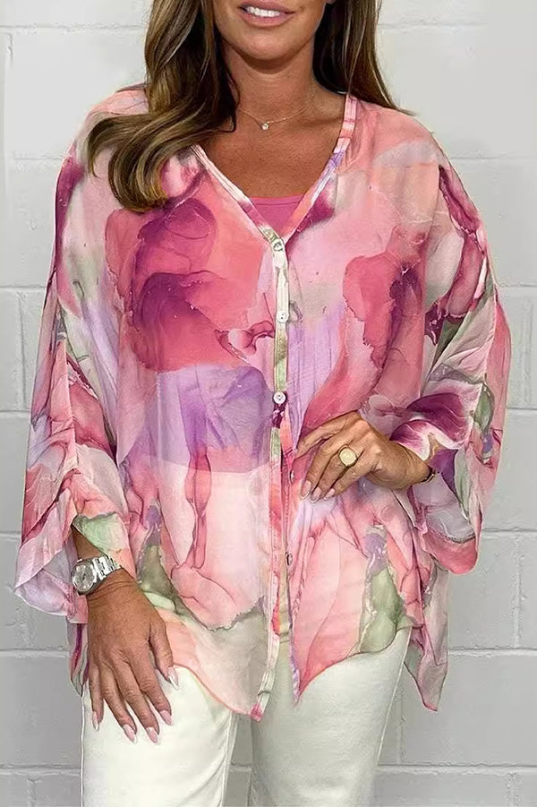 Blusa Folgada com Botões e Estampado de Aguarela