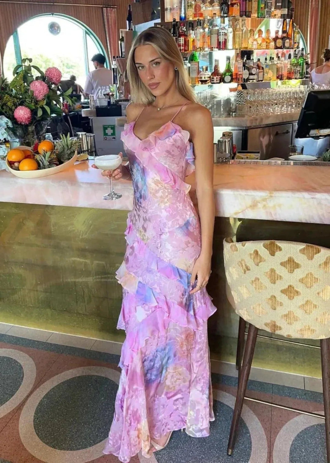 Maxi Vestido com Rendas Florais Leves