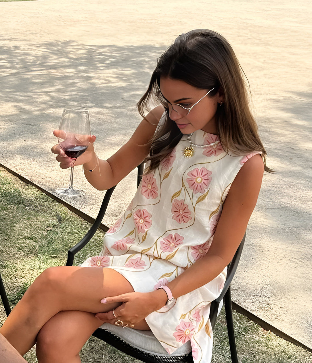 Vestido Mini Sem Mangas com Estampa Floral