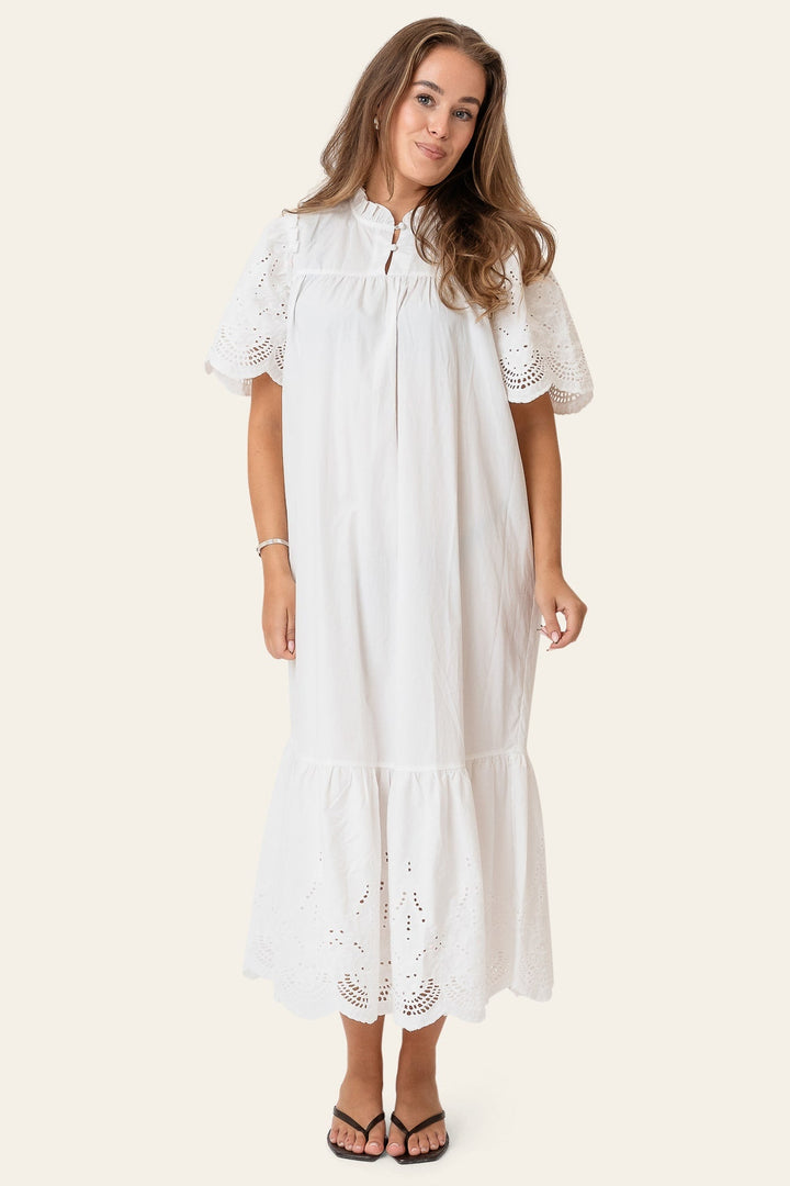 Mara - Bordado Branco