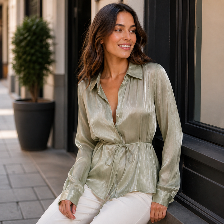Sofia – Blusa Camiseira de Estilo Refinado com Toque Feminino