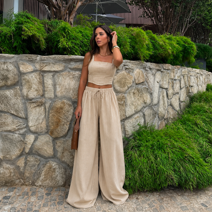 Rocío – Conjunto Crop Top Decote Recto e Calças Palazzo com Cordão