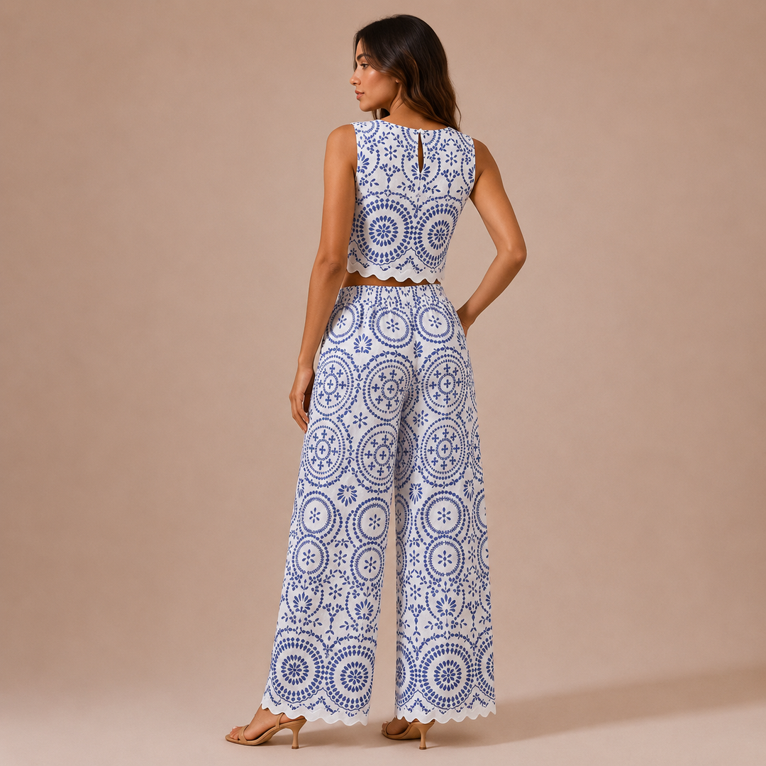 Daniela – Conjunto Estampado Azulejo com Top Sem Mangas e Calças Direitas