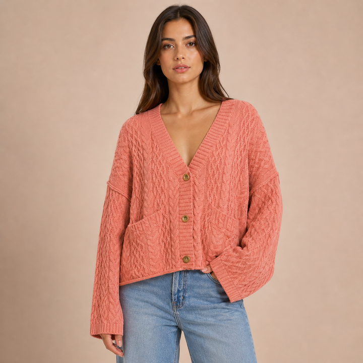 Marisol – Cárdigan de Malha Entrançada Oversize com Essência Clássica Descontraída