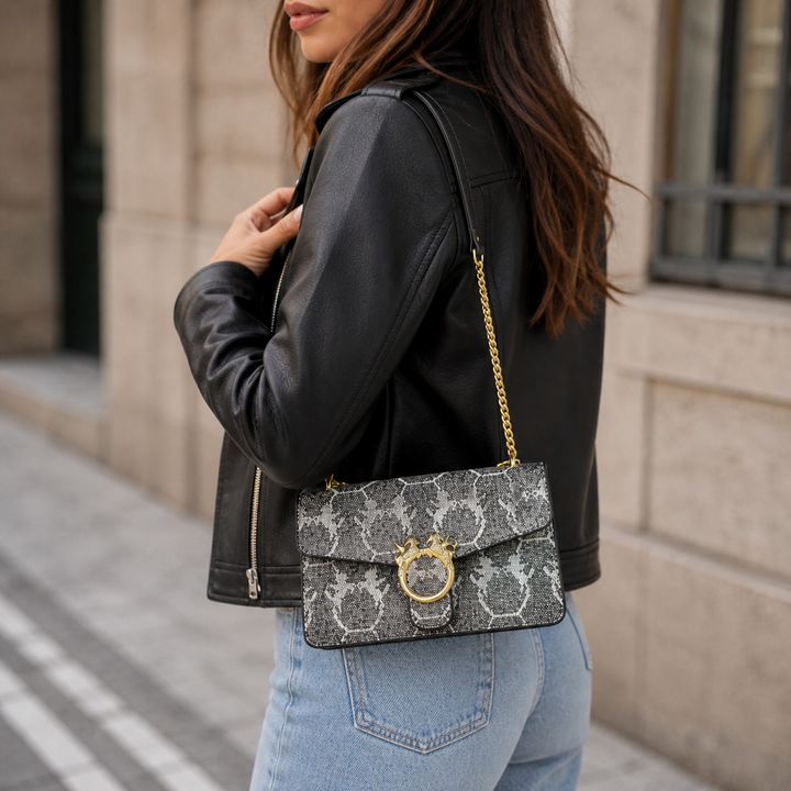 Mala Elegante com Corrente Dourada