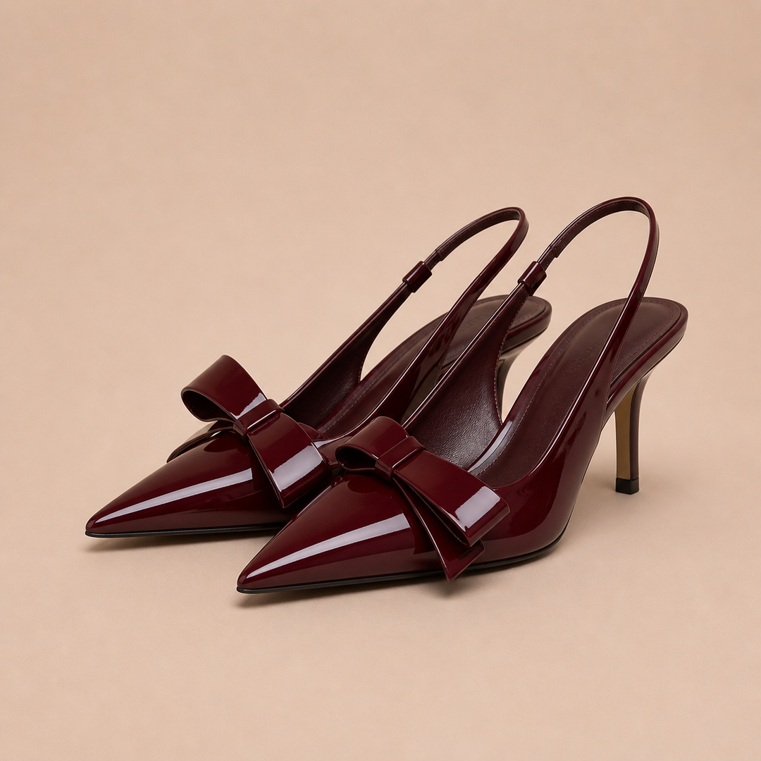 Sapatos de Salto Alto com Laço e Acabamento Brilhante