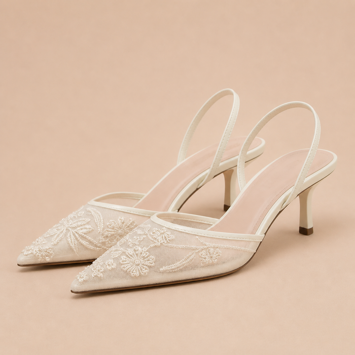 Sapatos de Salto Alto com Bordado Floral