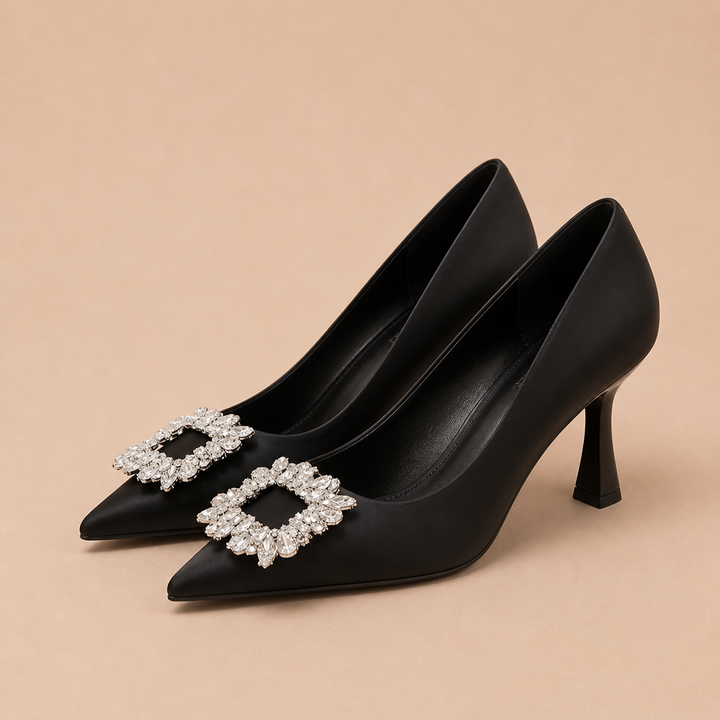Sapatos de Salto Alto com Pedraria