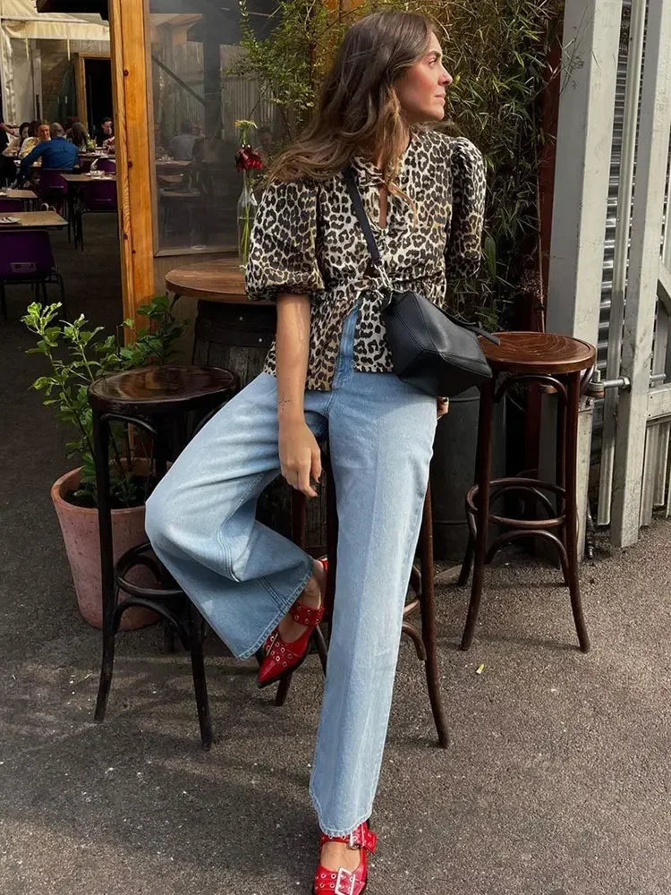 Blusa com Mangas Bufantes e Estampado de Leopardo