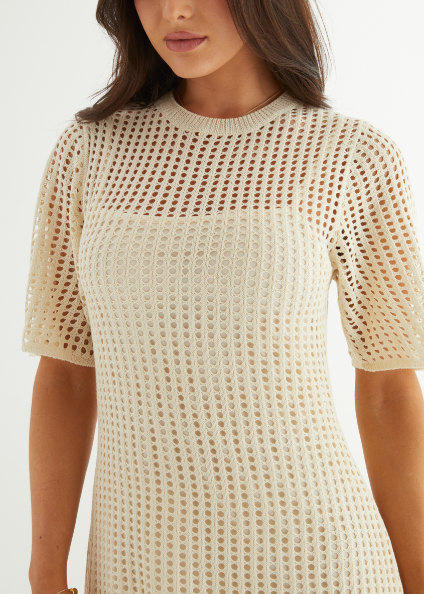 Maxi Vestido de croché em Ponto Abertos na Cor Creme