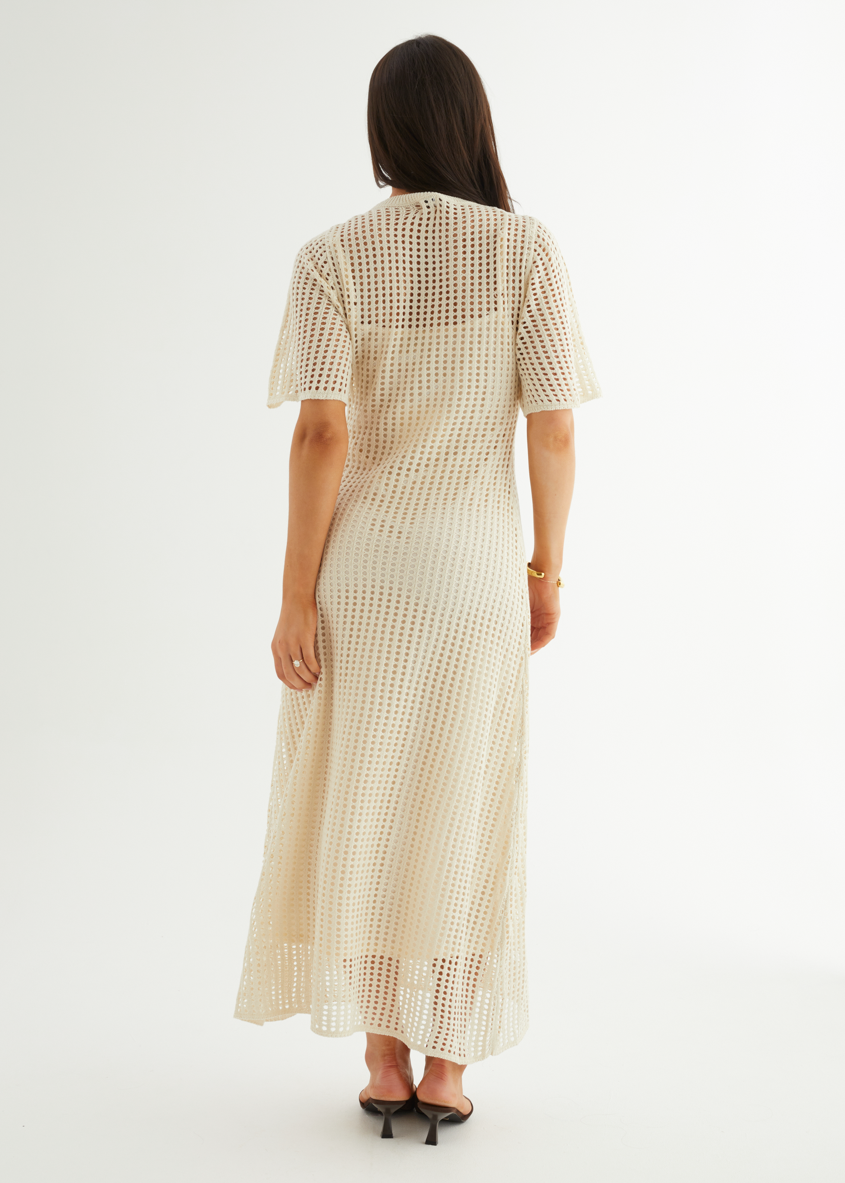 Maxi Vestido de croché em Ponto Abertos na Cor Creme