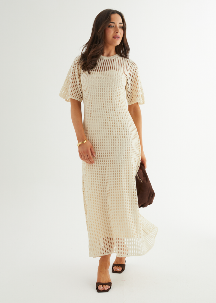 Maxi Vestido de croché em Ponto Abertos na Cor Creme