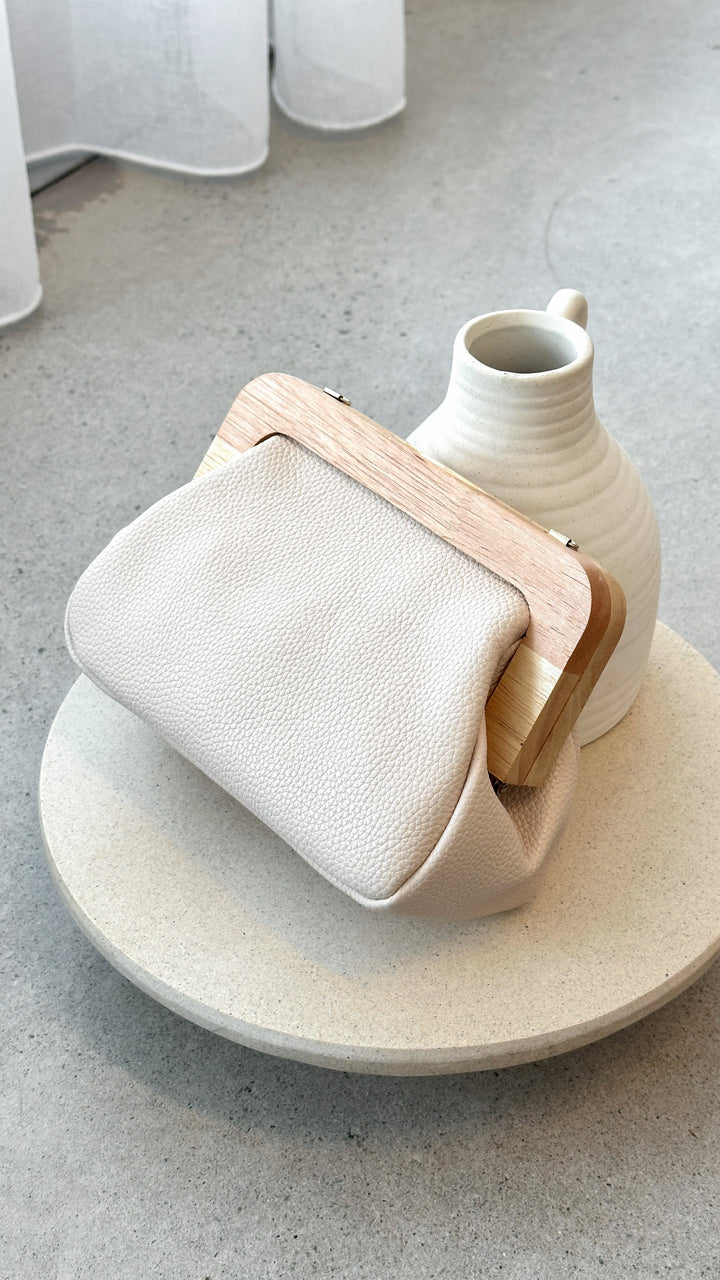 Kimmi Wooden Structure Clutch - Nude