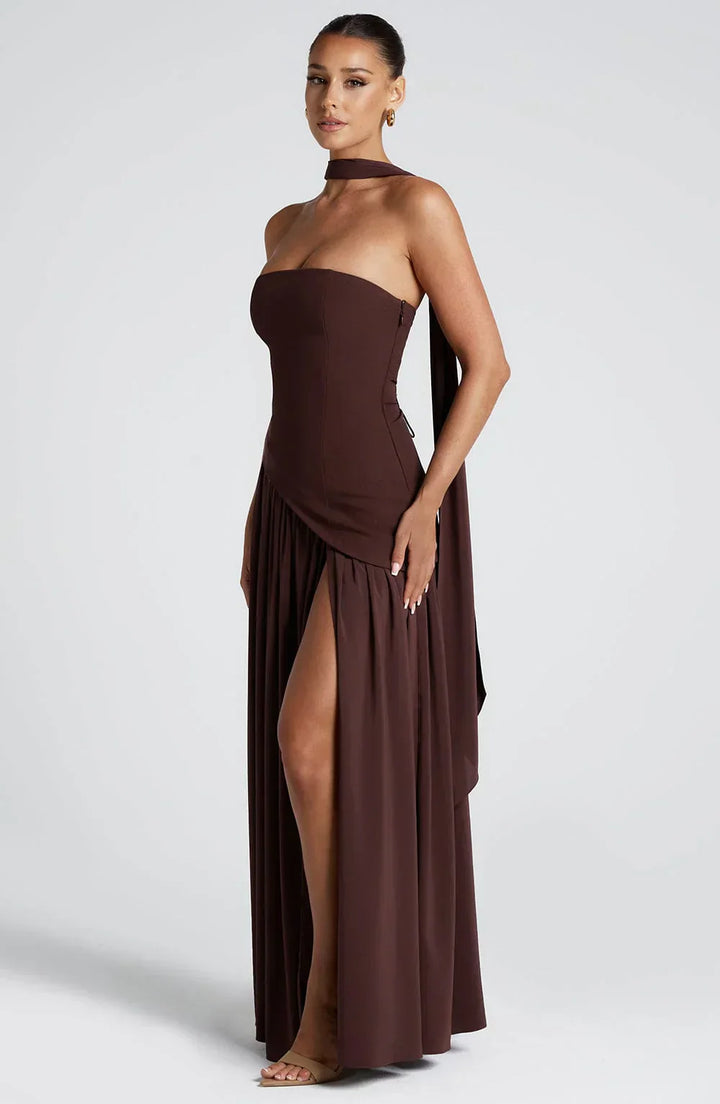 Amalfi – O Vestido Escultural
