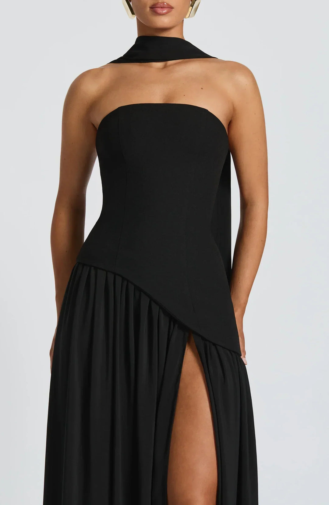 Amalfi – O Vestido Escultural