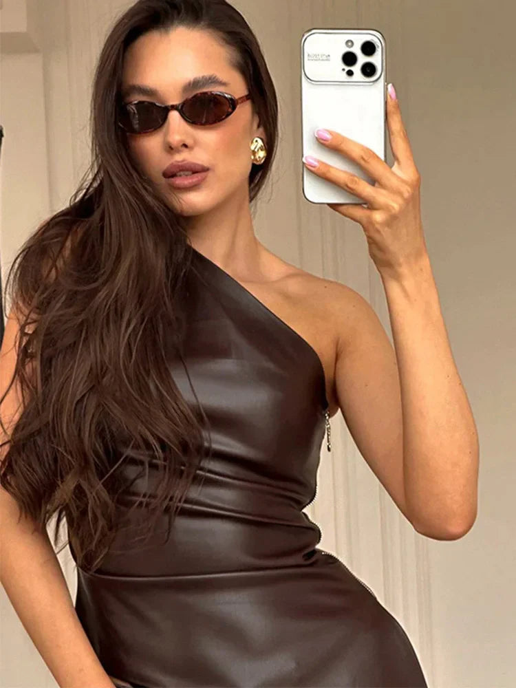 Top Naomi