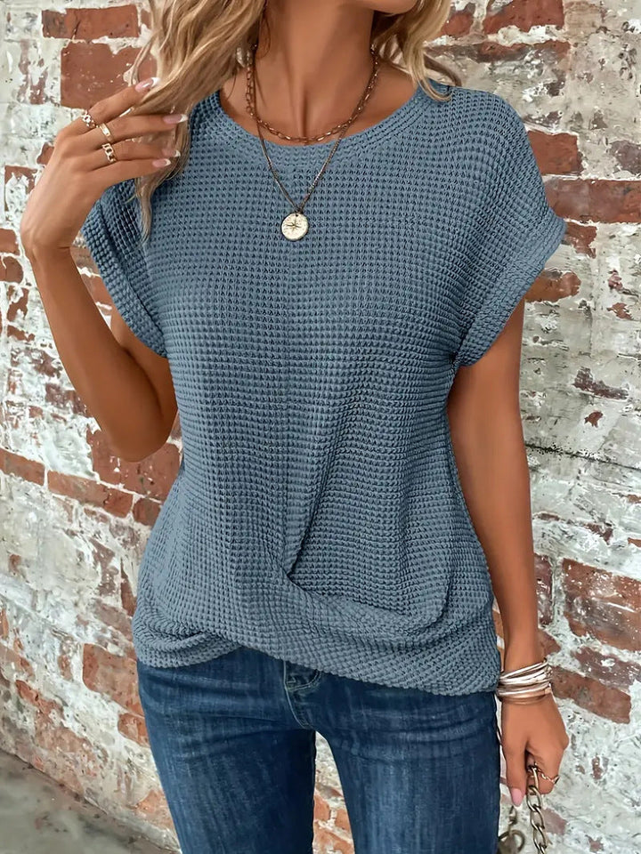 Blusa Texturada de Manga Curta com Botões e Corte Clássico