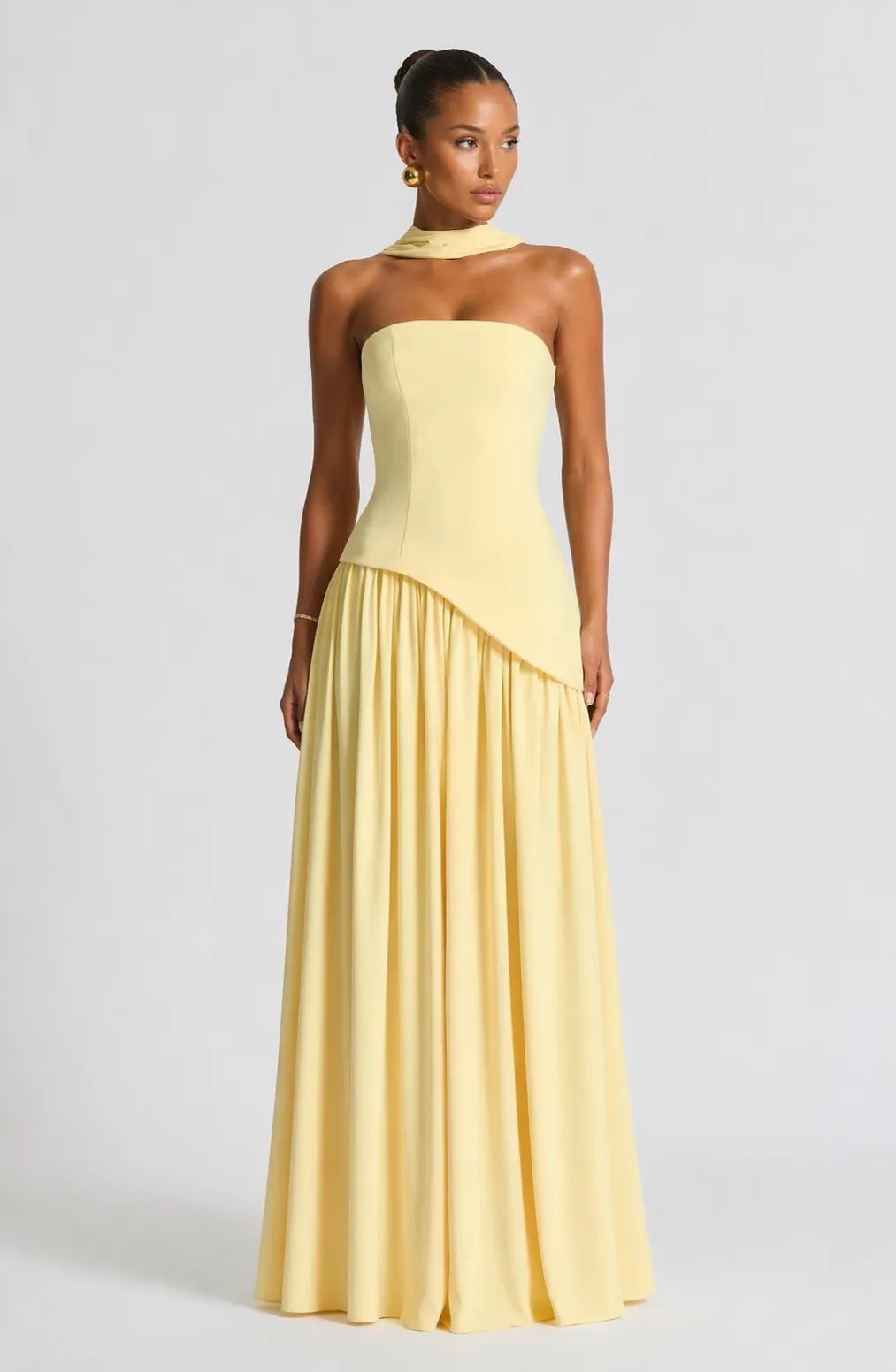 Amalfi – O Vestido Escultural