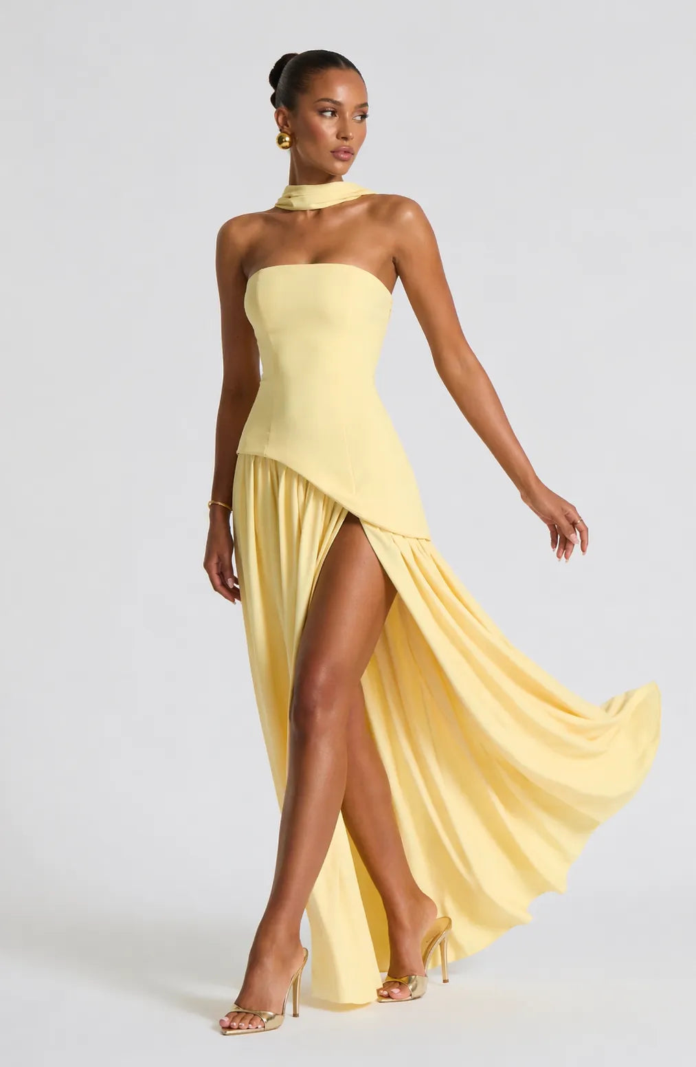 Amalfi – O Vestido Escultural