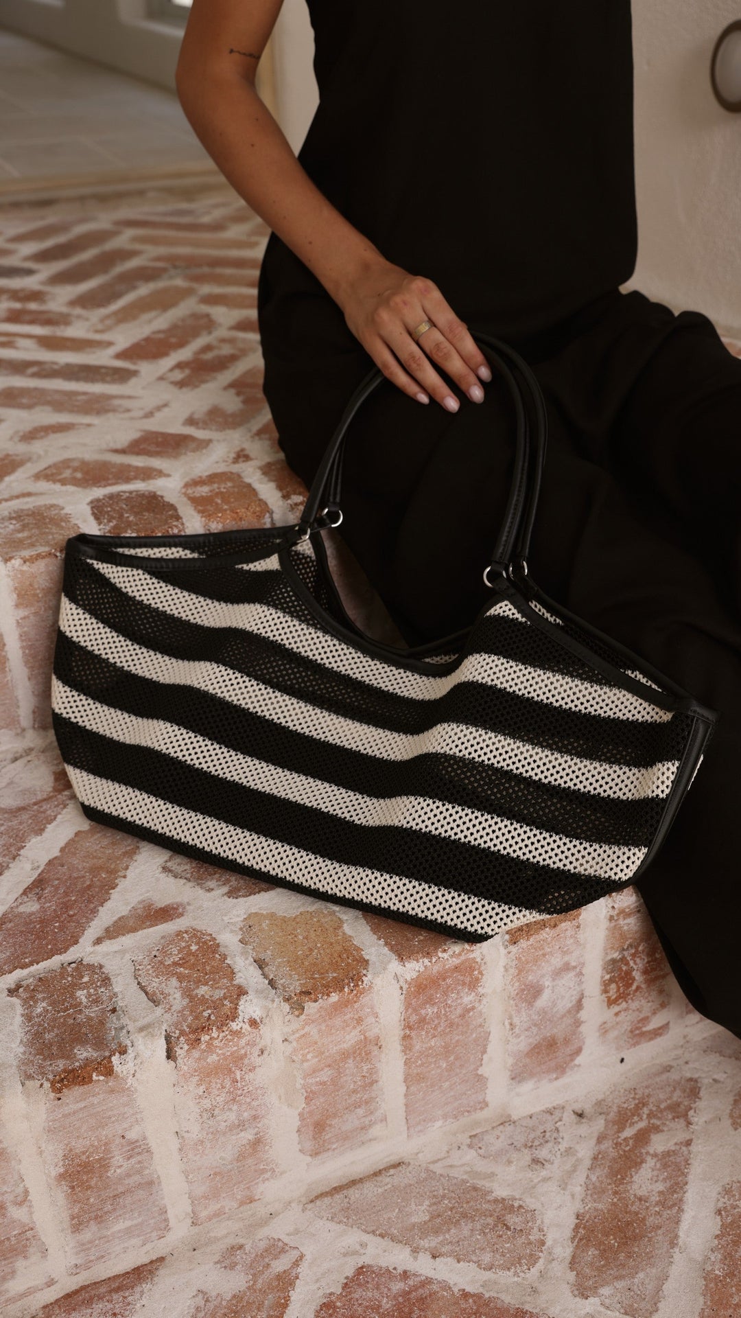 Tote Desportivo Trançado - Preto/Natural