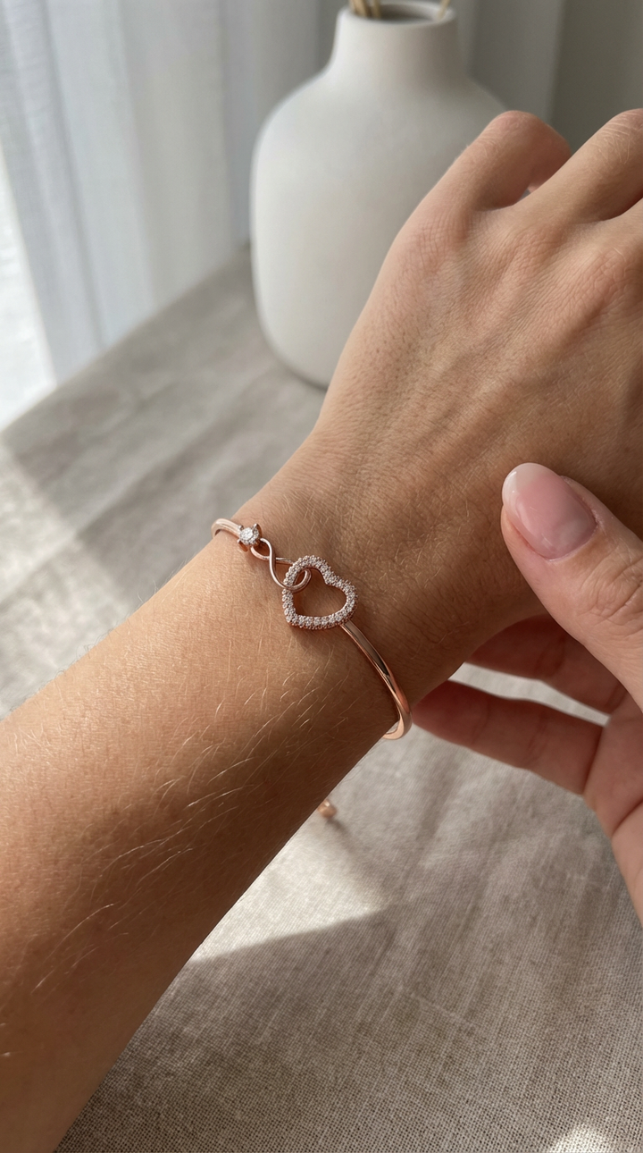 Elara - Pulseira Coração Infinito Crystal