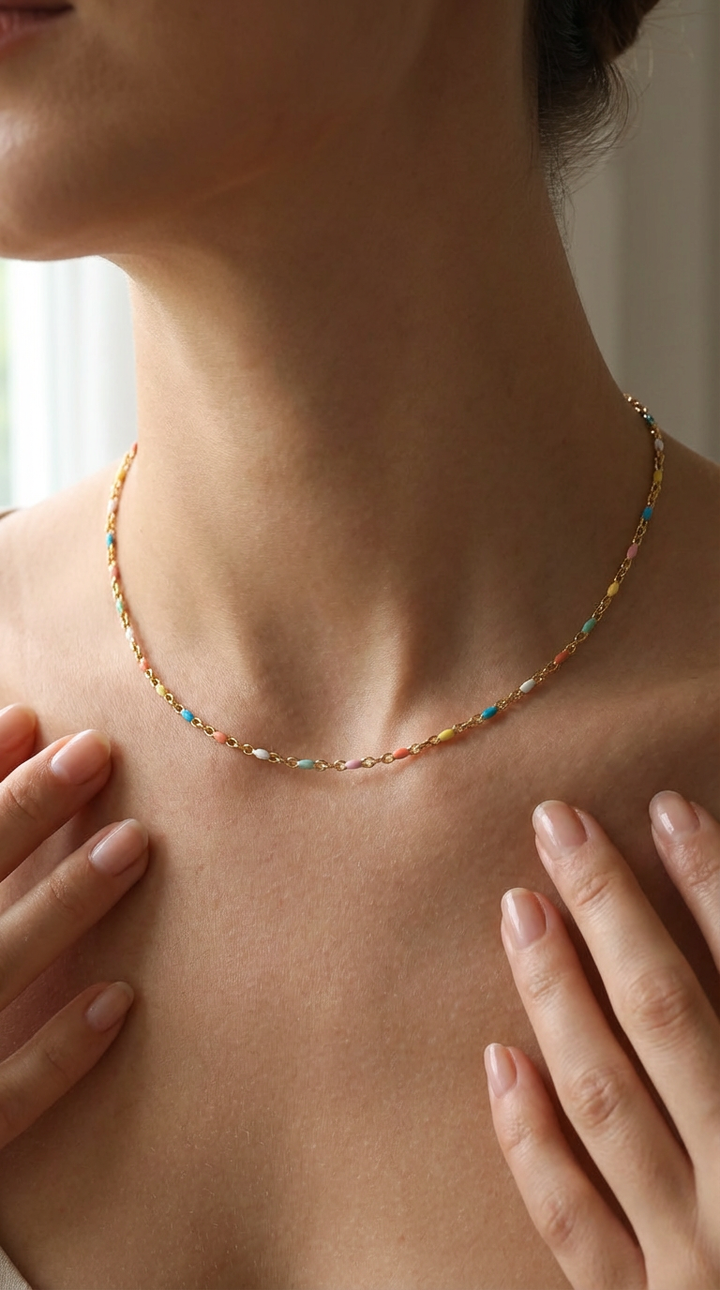 Solene - Gargantilha Choker de Contas Coloridas