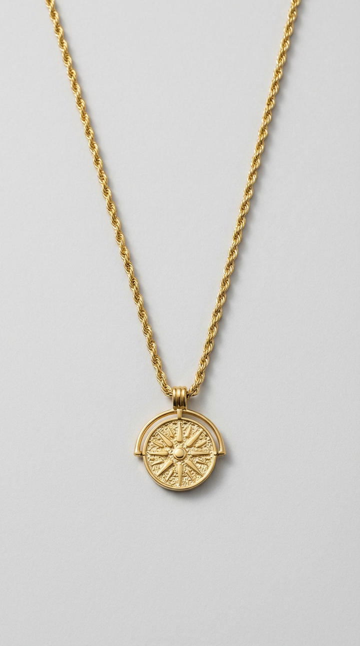 Aurielle - Colar Medalhão Bússola