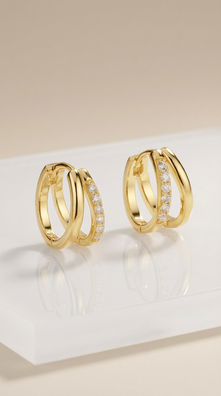 Valeria - Brincos Huggie de Argola com Cristais
