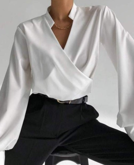 Camisa com Decote em V Tiara